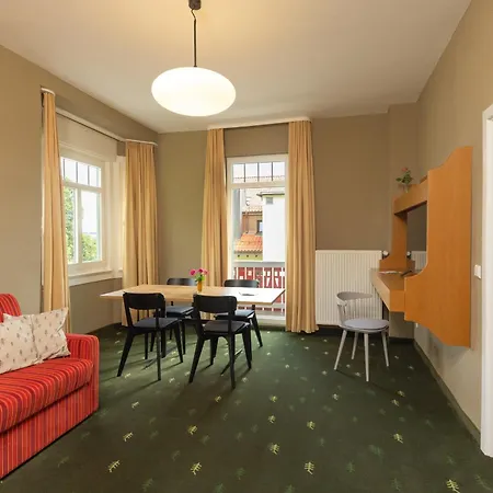 Hohenried Im Rosengarten Hotell 3*